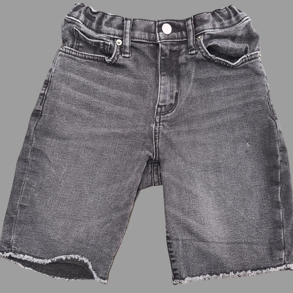 Old Navy Boys Denim Shorts | 2 Pairs | Size 12 Slim Fit | Like New - Picture 2 of 5